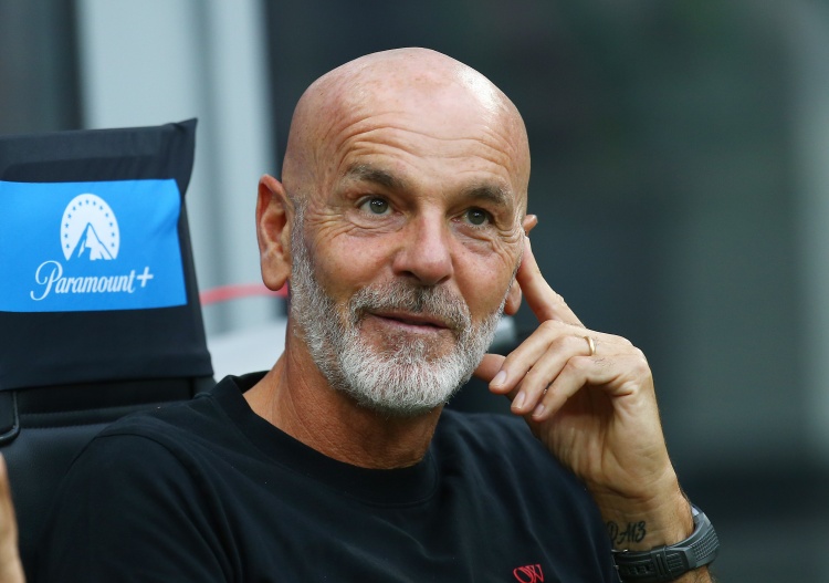 皮奥利率队参加12场欧联比赛,在米兰队史排名第二&仅次于安帅