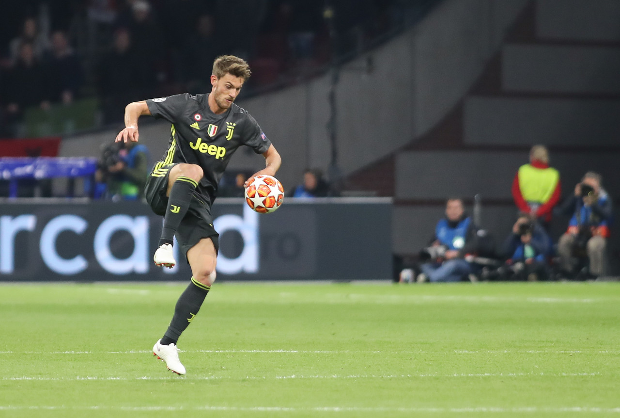 鲁加尼:摆脱困境是成长必经之路 我们要充满信心决心并保持团结