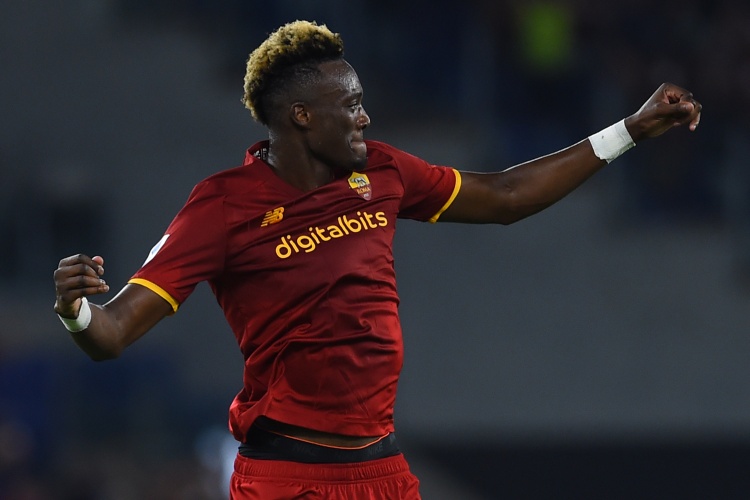 记者:米兰会见亚伯拉罕的经纪人,罗马为球员要价3000万欧