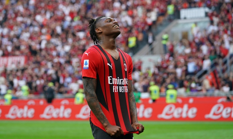 对阵拉齐奥染黄,莱奥和弗洛伦齐将因停赛错过米兰的下轮意甲