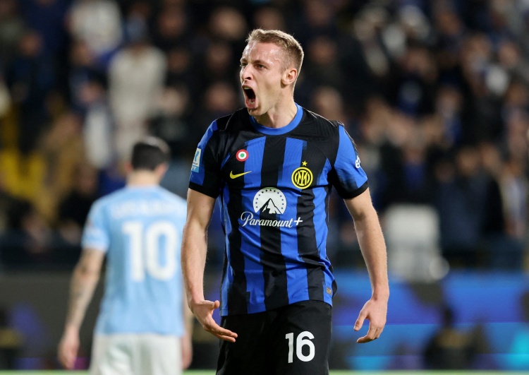 伤势反复?米体:弗拉泰西在热身时感觉肌肉疼痛,没能替补登场