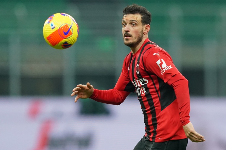 弗洛伦齐两次角球助攻,因累积黄牌停赛缺席欧联杯1/8决赛次回合