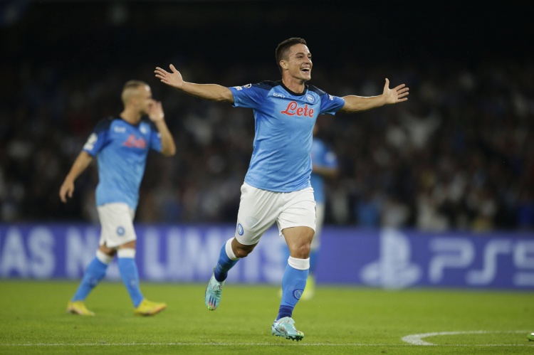 米体:尤文想引进拉斯帕多里,但那不勒斯不太可能会卖给他们