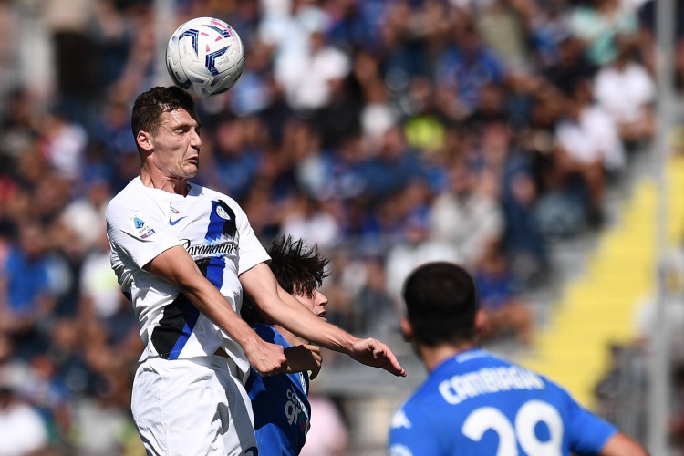 帕瓦尔:国米将赢意甲冠军 在国米我变得更强大了