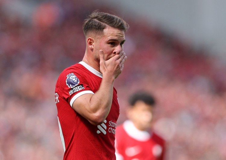 攻防一体!麦卡利斯特本赛季抢断等多项数据位列利物浦队内榜首