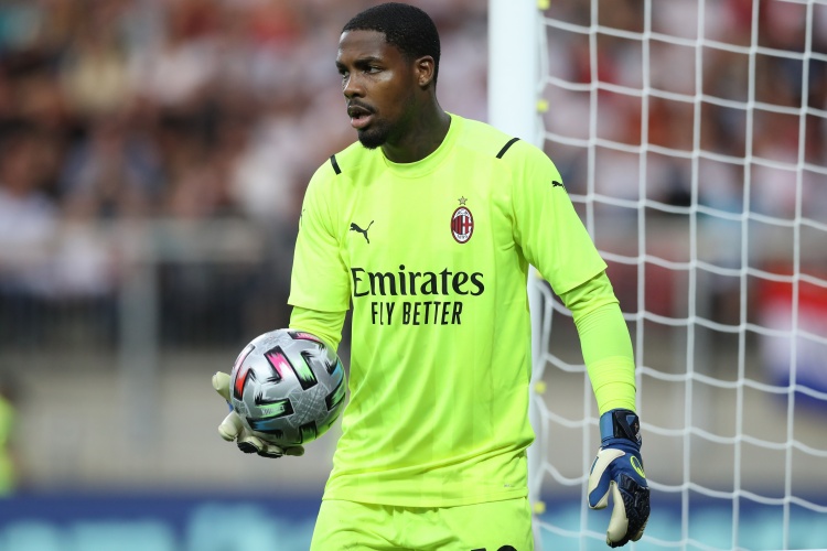 迈尼昂社媒发文:独自一人在隧道前行,信念与肾上腺素与我同在