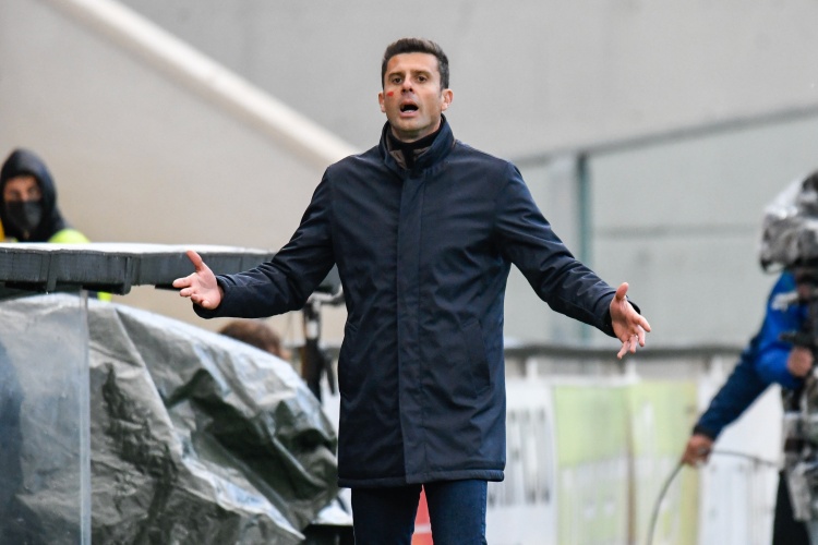 意媒:滕哈格可能赛季后离任,曼联将与尤文竞争博洛尼亚主帅莫塔