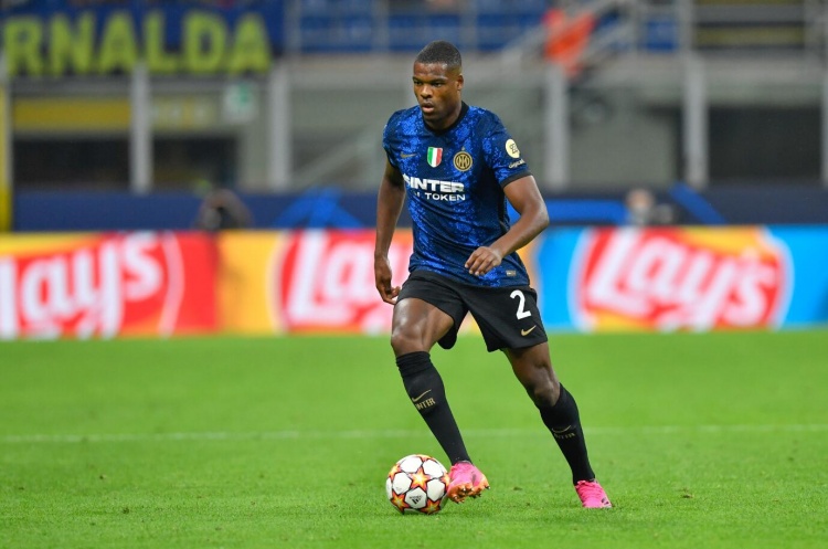 意媒:维拉看上邓弗里斯&转会费2500万欧,曼联和西汉姆也有意