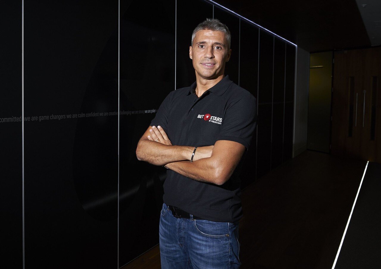 克雷斯波:劳塔罗是团队型球员,能够帮助队友且总出现在正确位置