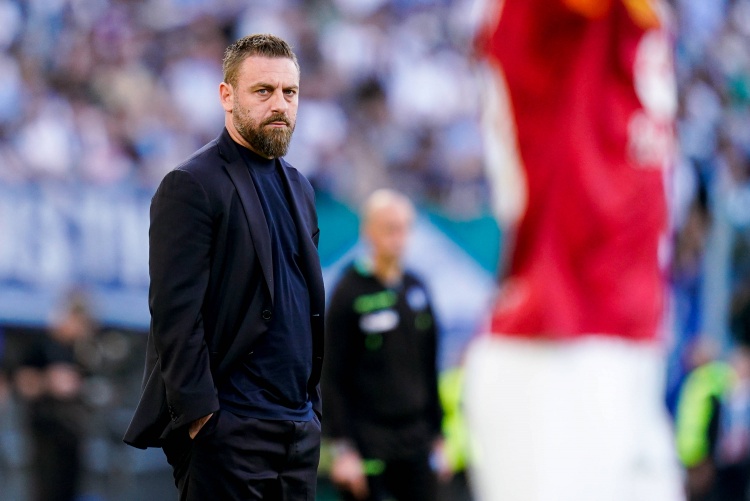 德罗西:卢卡库缺席亚伯拉罕可能替代他,补赛安排没有保护罗马