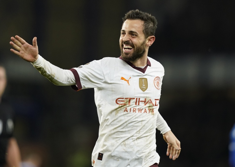 记者:B席知道自己下赛季不会加盟巴萨 曼城要价不低于5000万镑