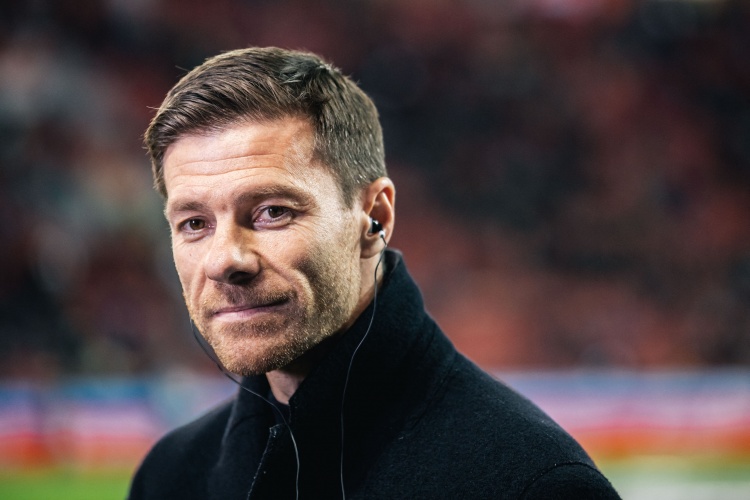 阿隆索:次回合更危险一个进球就能改变局面 没忘记上赛季的痛