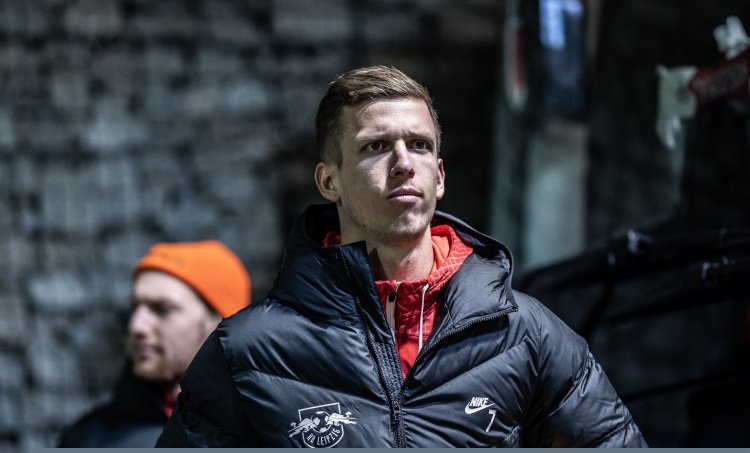 体图:曼联曼城热刺切尔西有意奥尔莫,球员今夏解约金6500万欧